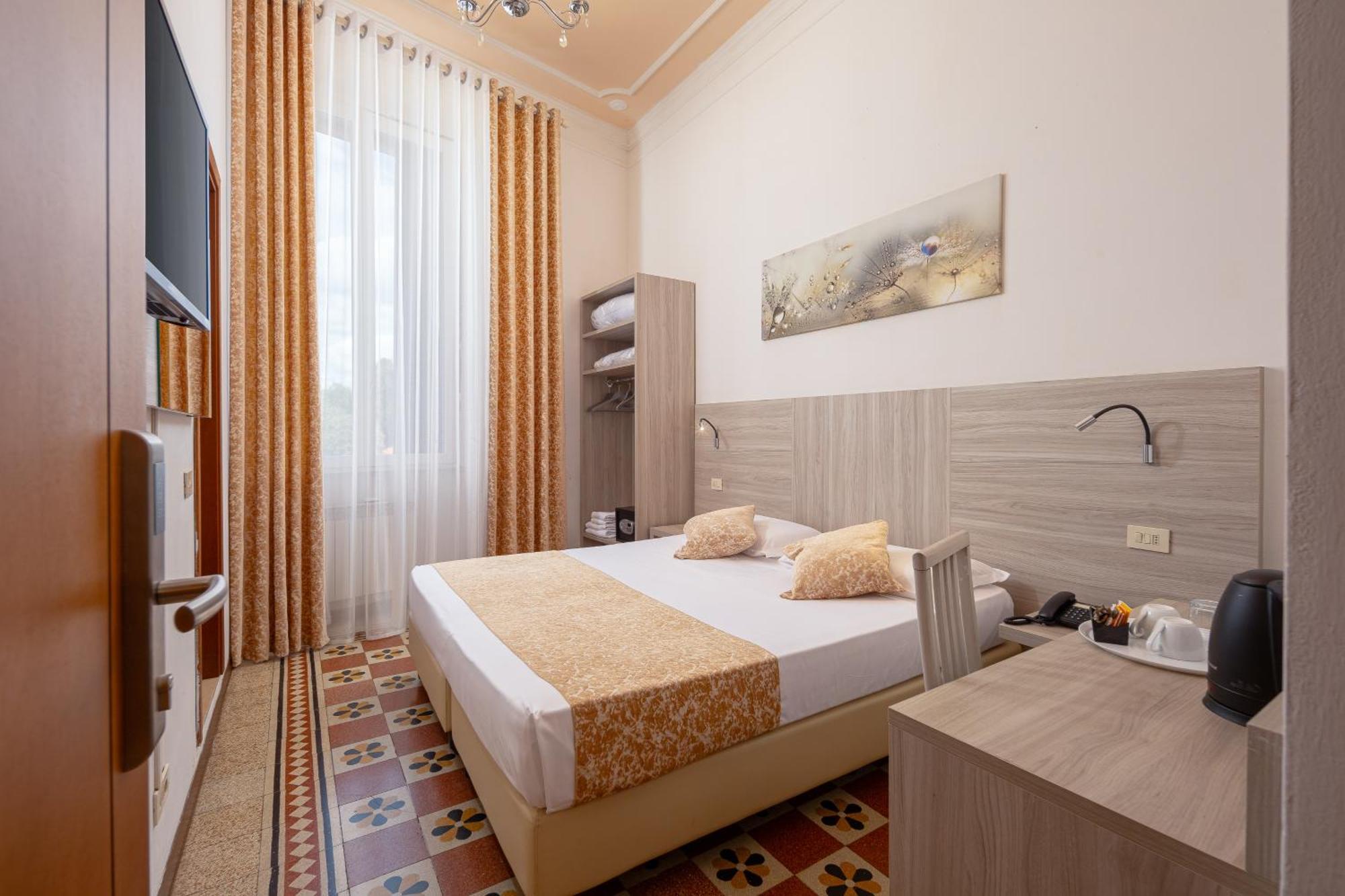 Lilium Hotel 3*